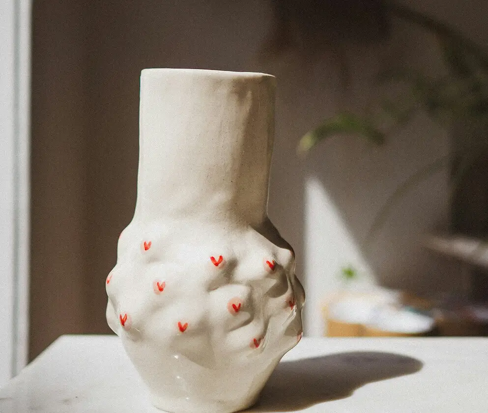 Handmade vs. Mass-Produced: Why It Matters